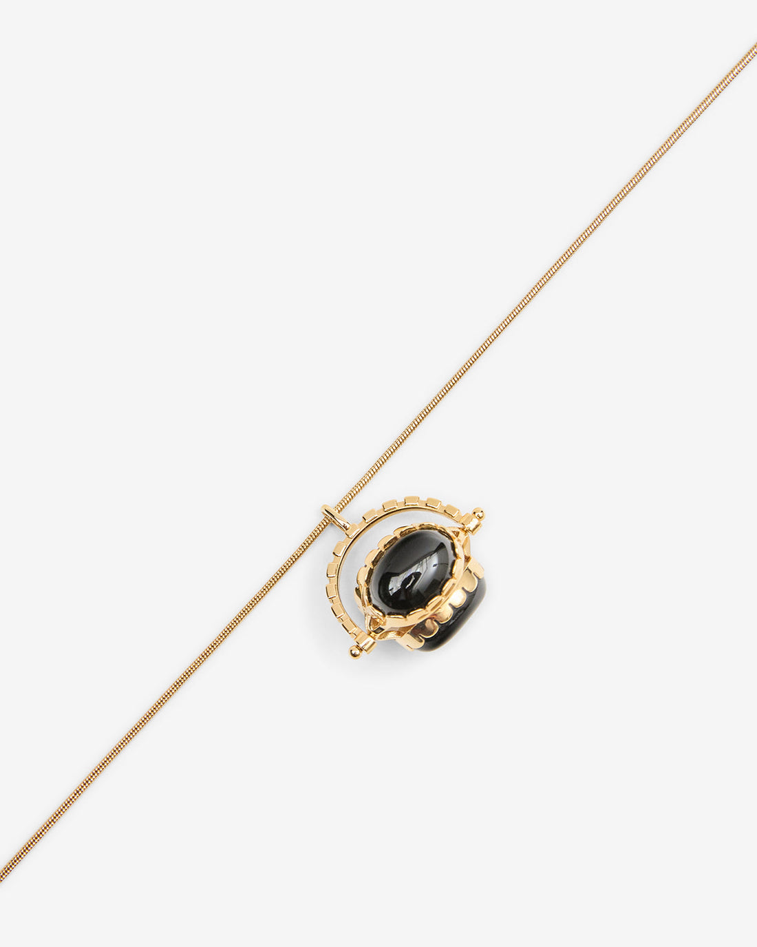 COLLIER HANAE