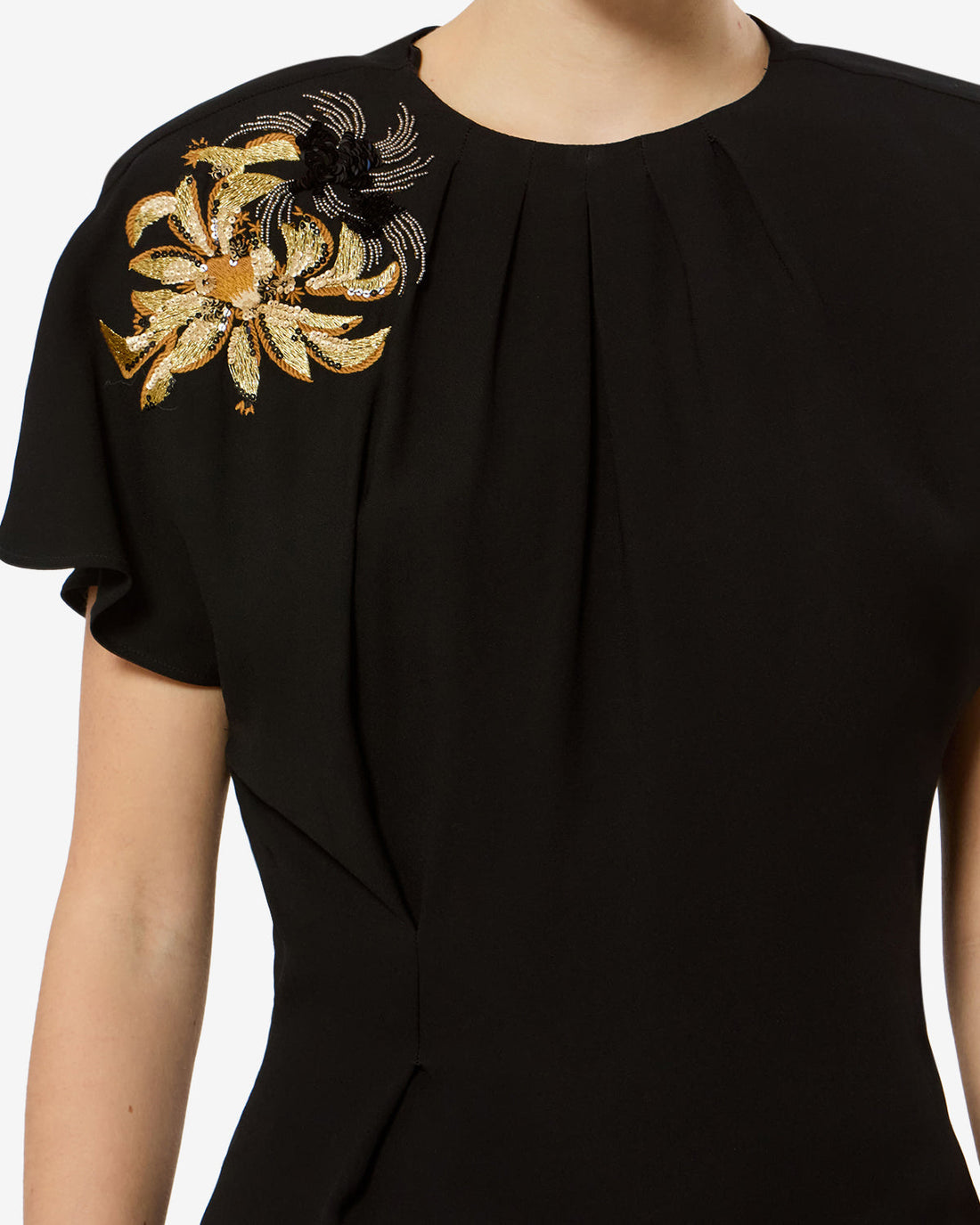 ROBE SAKIA