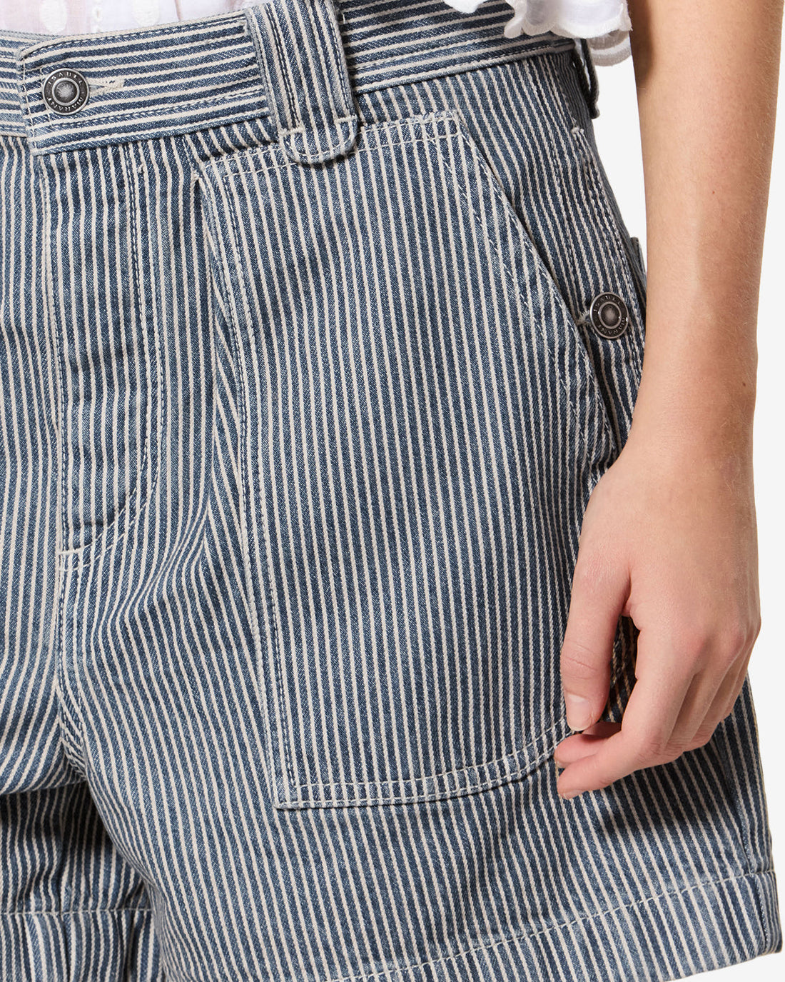 SHORT EVEJA